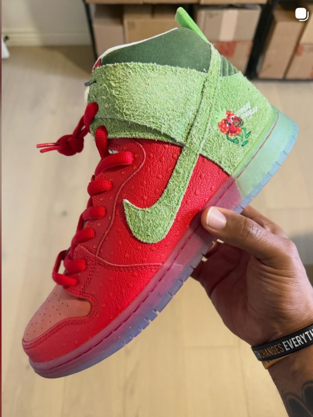 Nike SB Dunk High Strawberry Cough (Special Box) CE7093-600 OG All 13M New DS
